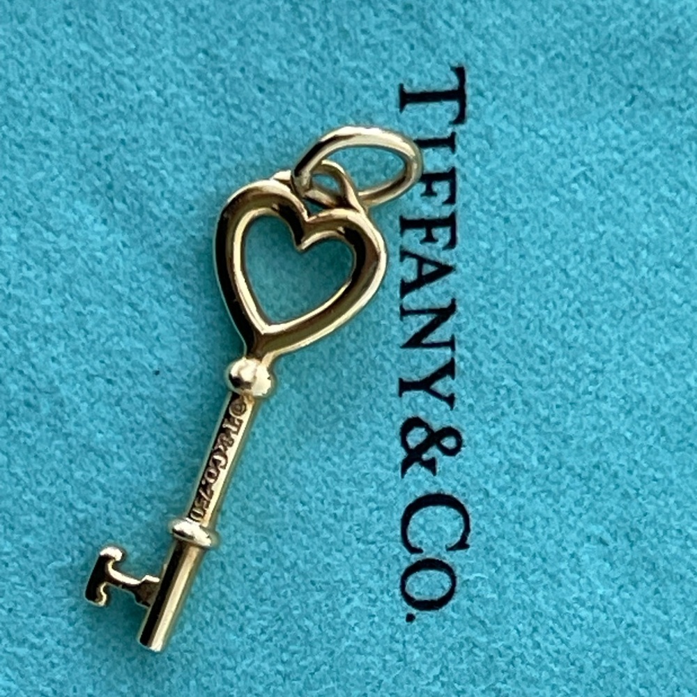 Tiffany and Co. Yellow gold heart key